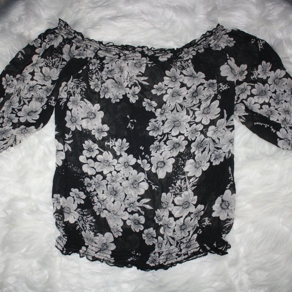 Sheer Off Shoulder Floral Blouse - Picture 2 of 5